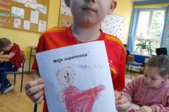 1f0ffd33-070e-4a33-a7ad-7af20aa40390