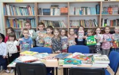 Więcej o: Oddział przedszkolny z wizytą w bibliotece szkolnej