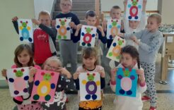 Więcej o: Rozwój poprzez zajęcia plastyczne